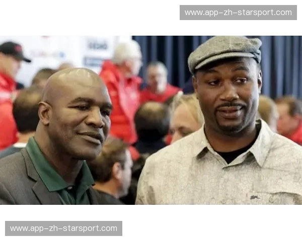 重炮与尊严的终极博弈:刘易斯vs霍利菲尔德,重量级黄金时代的最后一座丰碑 重炮与尊严的终极博弈:刘易斯vs霍利菲尔德,重量级黄金时代的最后一座丰碑